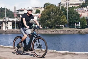 دوچرخههای برقی؛ وقتی مسیر طولانی یا تپهای است